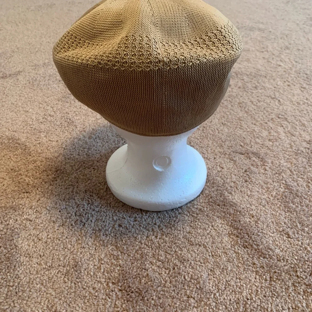 Tan Newsboy Cap - Medium - Picture 4 of 7